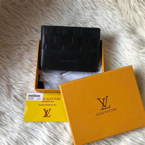 lv wallet rep.